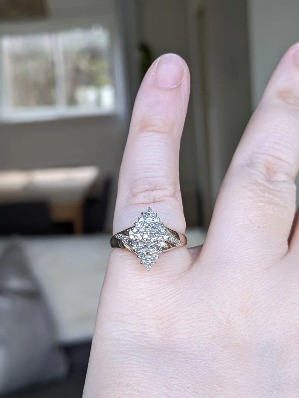 Antique 10K Gold Diamond Cluster Ring - Picture 8 of 16